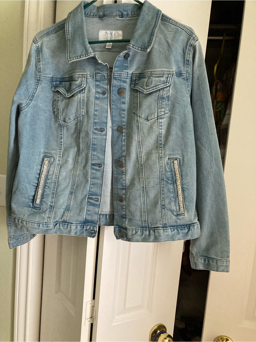 Time and Tru Light Wash Denim Jacket - Blue - Picture 6 of 8